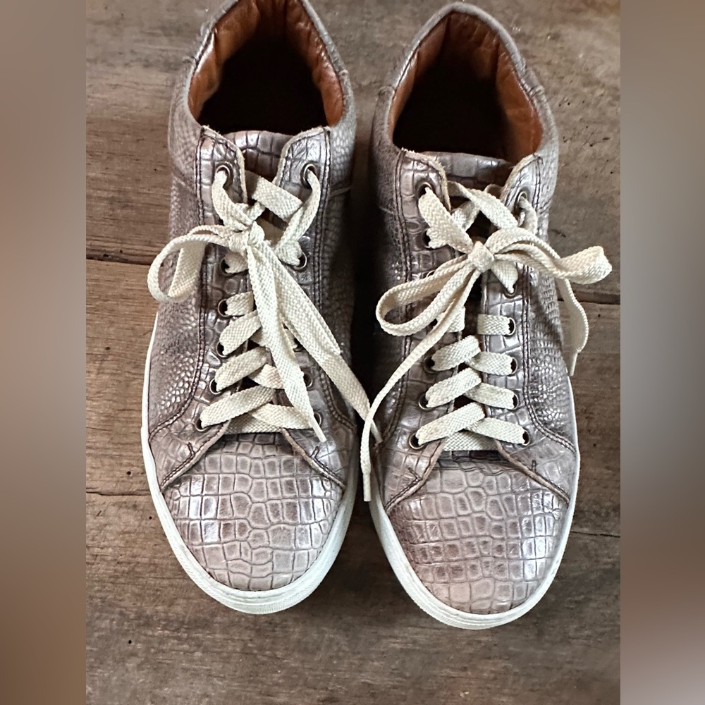 Donald J. Pliner Crocodile-Embossed Gray Sneakers